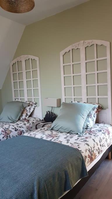 Le Pigeonnier / Gite De Charme 1 A 4 Pers 80 M² 껑브헤 외부 사진